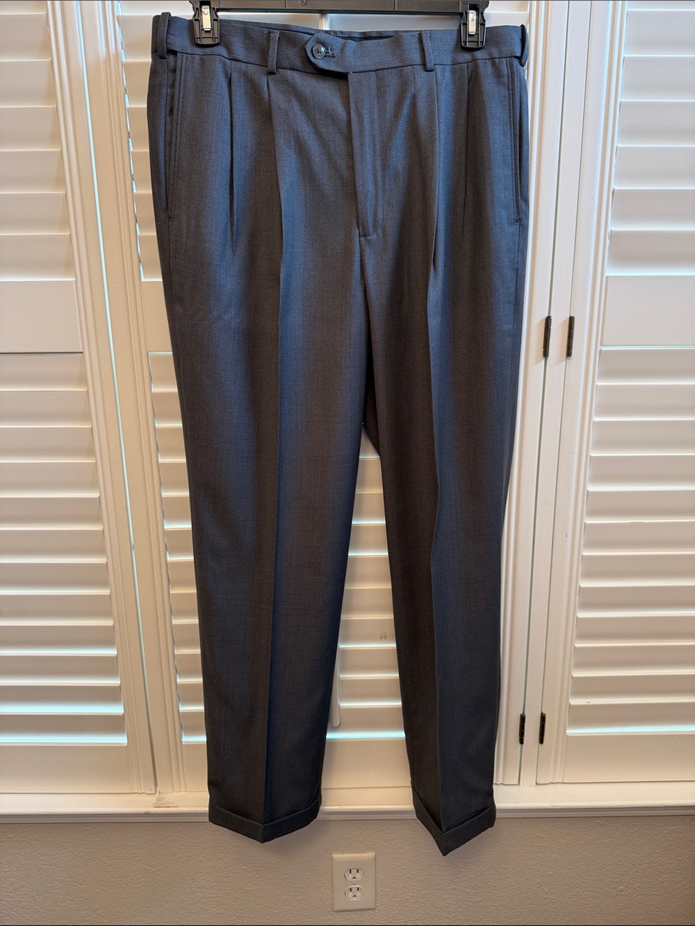 Roundtree & Yorke Men's Dress Pants - Charcoal
